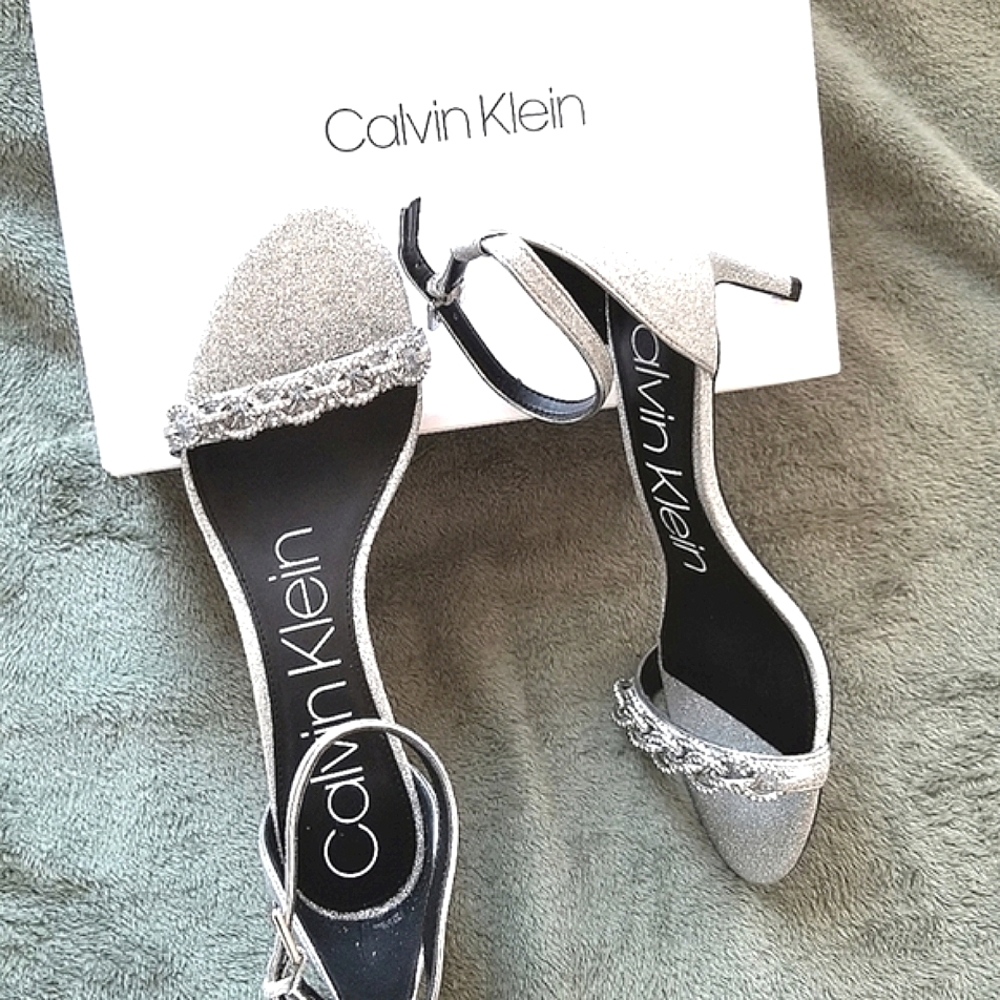 Calvin klein New Heel no box
